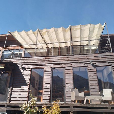 Refugio Los Cipreses Hotel Futaleufú Exteriör bild