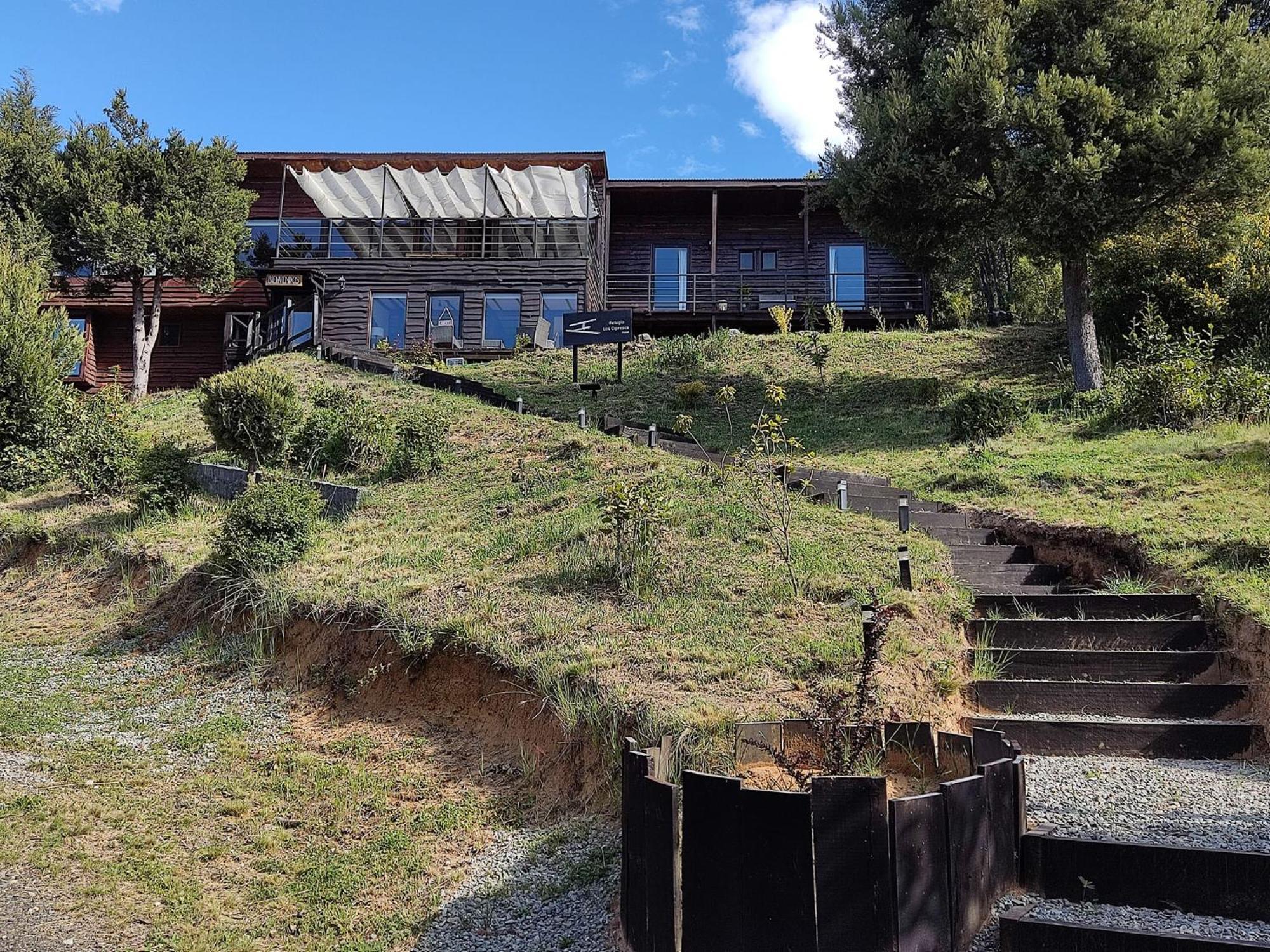 Refugio Los Cipreses Hotel Futaleufú Exteriör bild